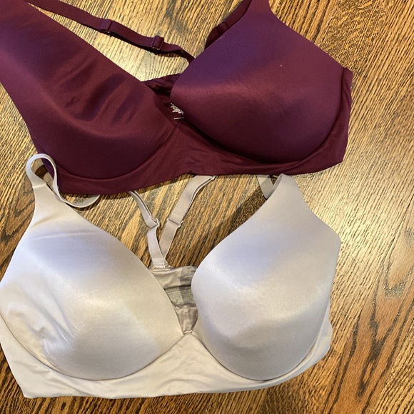 Victoria’s Secret bras - Picture 2 of 5